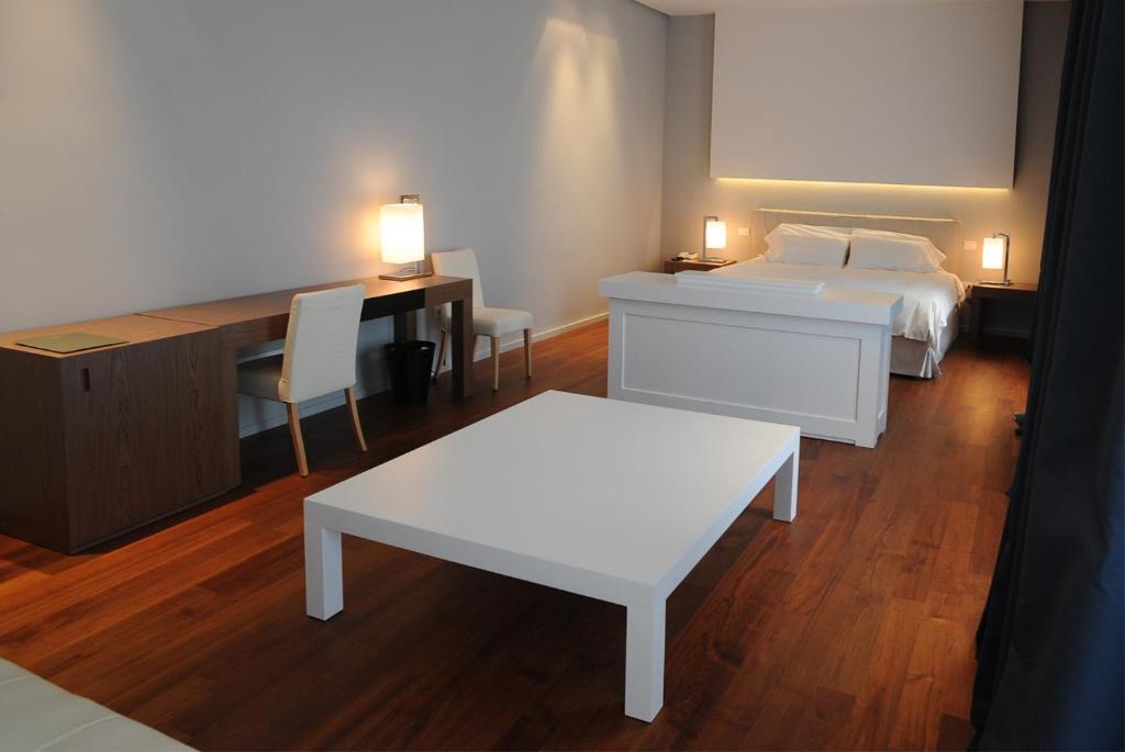 Montesarchio Cristina Park Hotel מראה חיצוני תמונה