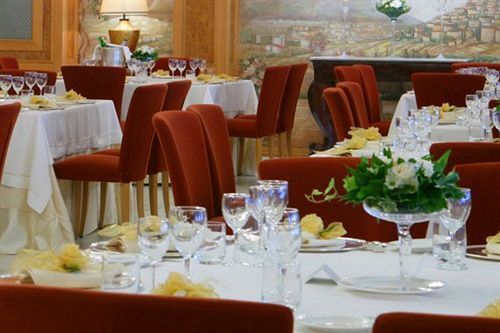 Montesarchio Cristina Park Hotel מראה חיצוני תמונה